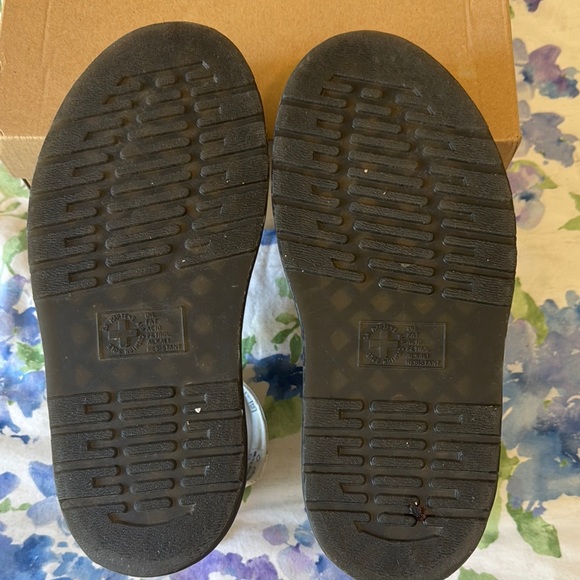 Dr. Martens White Chunky Platform Sandals - Picture 4 of 8